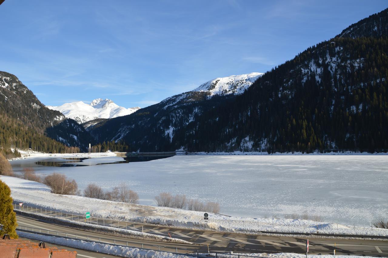 Hotel Seeblick Sufers Buitenkant foto