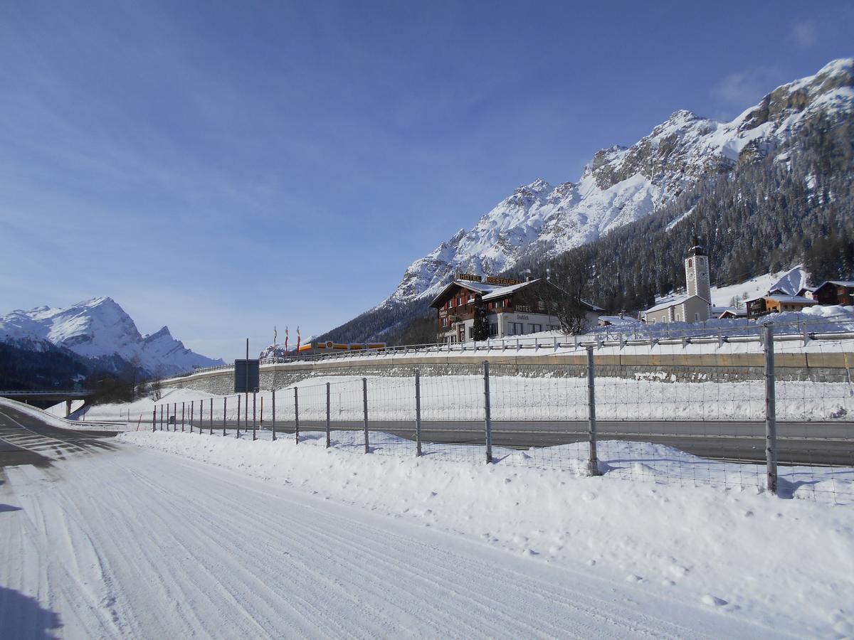 Hotel Seeblick Sufers Buitenkant foto