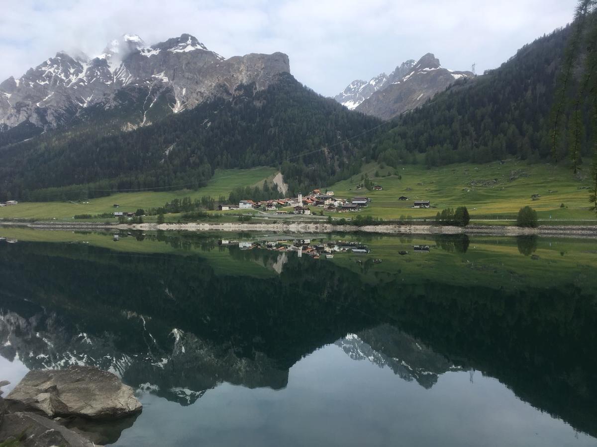 Hotel Seeblick Sufers Buitenkant foto